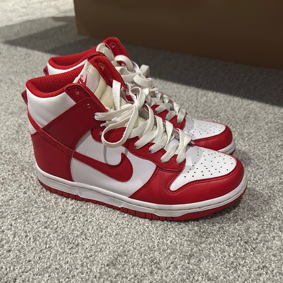 Nike Older Kids' High Dunks in Championship White and Red - Picture 12 of 12